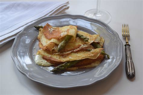 Ricetta Crêpes con asparagi e besciamella con bimby Agrodolce