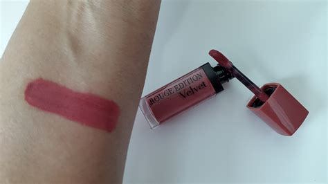 Bourjois Rouge Edition Velvet 07 Nude Ist Swatch Glossnglitters