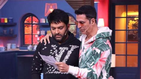 The Kapil Sharma Show Akshay Kumar Calls Shah Rukh Khan To Fulfil Fan