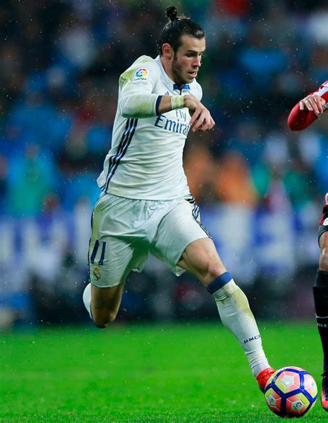 gareth bale contract real madrid star discusses  deal  bernabeu