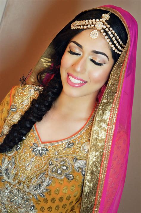 Beautiful Mehndi Bride Makeup By Bushra Abbasi Desi Bridal Makeup