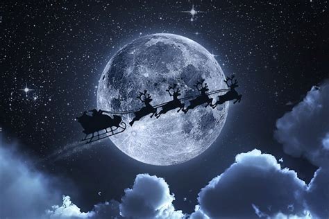 Full Moon Collides With Christmas Day For First Time In Decades