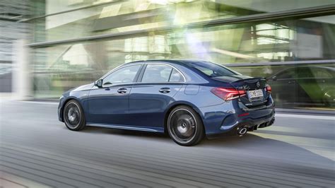 Mercedes Amg A 35 Mostrado Em Formato Berlina Auto Drive