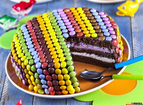 Veja mais ideias sobre bolos de aniversário, aniversario, bolos decorados. Receita de: Bolo de aniversário - Teleculinaria