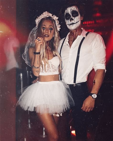 40 Awesome Couples Halloween Costumes Ideas Dresscodee Halloween
