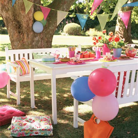 Pinterest's pictures are easily and freely to access to become inspiring ideas and tips for amazing quality of references including for 25th birthday party in this case. Garden party ideas - Garden party - Garden entertaining
