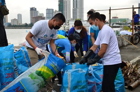Maynilad Tv5 And Philippine Navy Join Volunteers For Intl Coastal