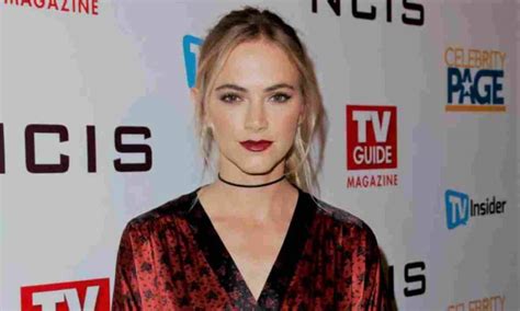 Emily Wickersham Measurements Bio Height Weight Shoe And More