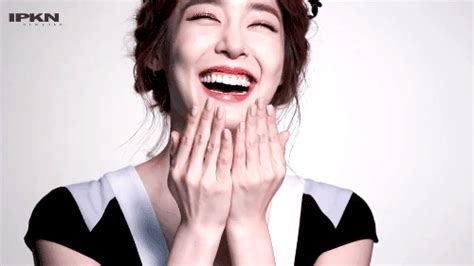 The Most Beautiful Smile In All Of Kpop Tiffany Celebrity Photos And Videos Onehallyu