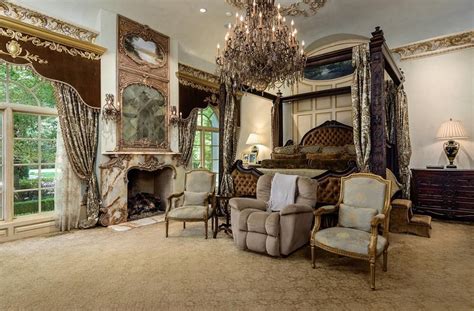 Close to gbh and 75 central. View 36 photos of this $27,995,000, 10 bed, 20.0 bath ...