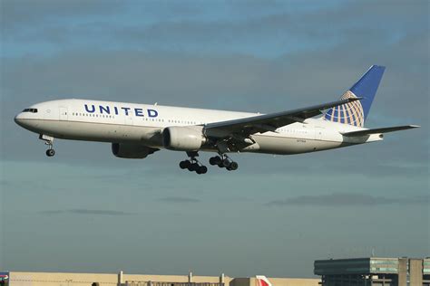 Boeing 777 222er N771ua United Airlines Msn 26932 Ln 3 Flickr