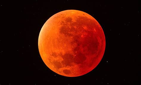 Guía Para Observar El Eclipse De Luna Más Largo Del Siglo