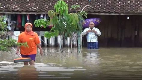 Srikaton kecamatan kayen kabupaten pati a. Srikaton Kayen Pati : Banjir Kian Meluas 9 Desa Di Pati ...