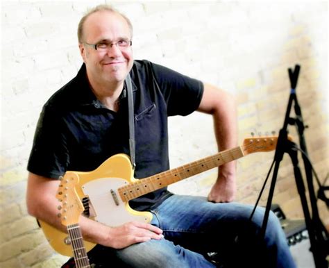 Qanda With Milwaukee Guitarist Greg Koch