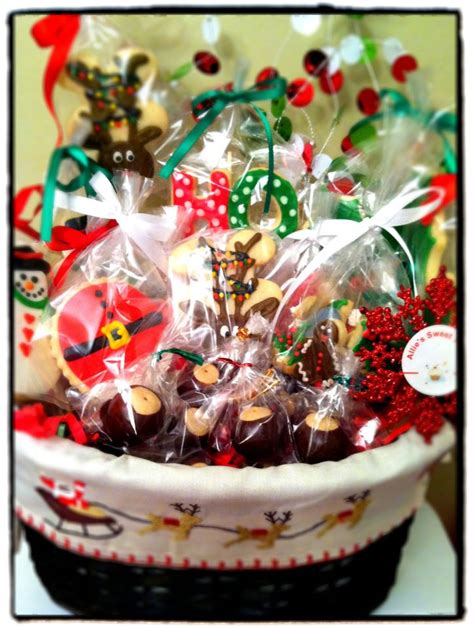 It is never too late to order online, find best collection of delicious xmas sugar cookies arrangement ready for delivery. ireland christmas cookie - COOKIEs DAILY