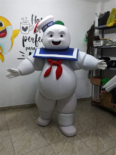 Check Out This Incredible Stay Puft Marshmallow Man Costume
