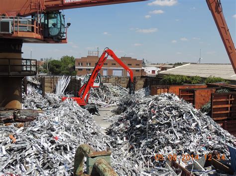 Planta De Reciclaje Recemsa Reciclar Las Latas De Aluminio