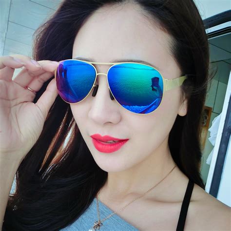 Blue Mirrored Sunglasses