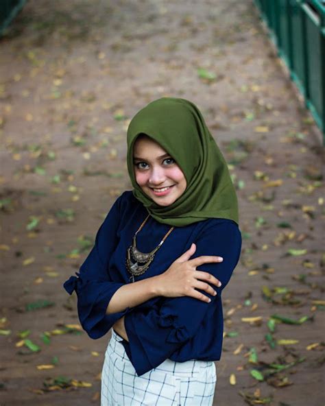 Suci Ayu Lestari Beautiful Hijab Girl Setahunbaru