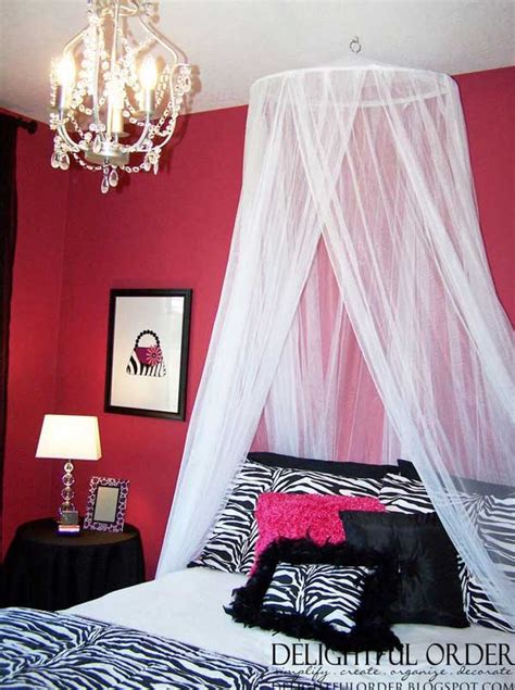 Diy romantic bedroom canopy tutorial. 20 Magical DIY Bed Canopy Ideas Will Make You Sleep ...