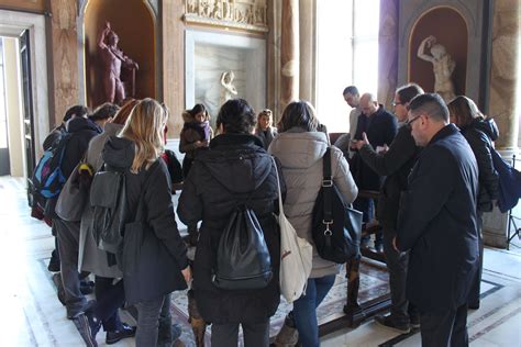 Livitalys Rome Guides Enjoying A Visit To The Vatican Museums Cabinet