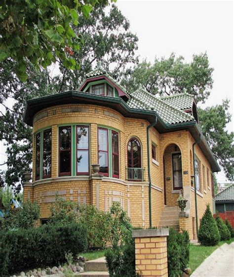 Chicago style bungalow floor plans. Chicago bungalow style brick house | Chicago bungalow ...