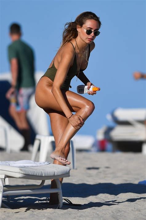 Tanned And Toned Kimberley Garner Stuns Again In A Sexy Swimsuit AskNudes Celebrity Nude Photos