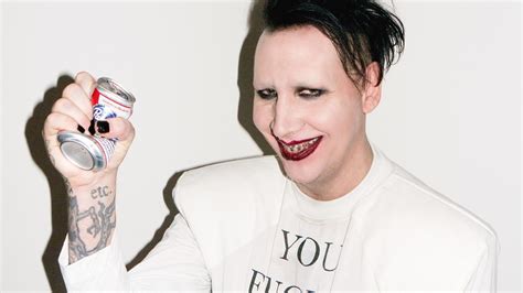 Penyanyi As Marilyn Manson Diselidiki Atas Tuduhan Pelecehan Seks Dan