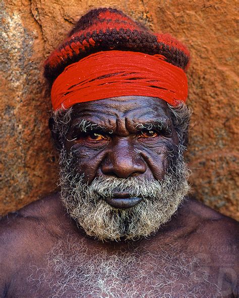 traditional aboriginal tribal elder from the uluru clan at ayers rock central australia
