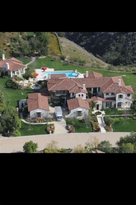 Justin Biebers House Celebrity Houses Mansions Calabasas Homes