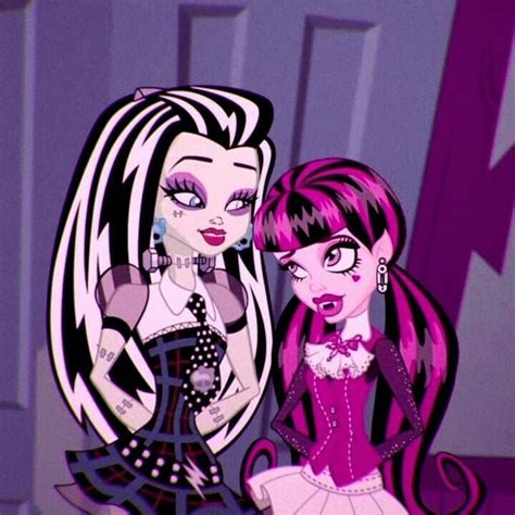monster high magic frankie and draculaura