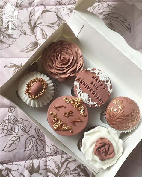 Anniversary cupcakes | Anniversary cupcakes, Anniversary dessert, Anniversary cake designs