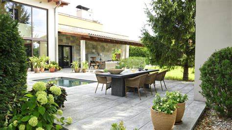 Die terrasse ist wohlfühlort nummer eins im garten. Terrassen anlegen, planen, gestalten - Mein schöner Garten