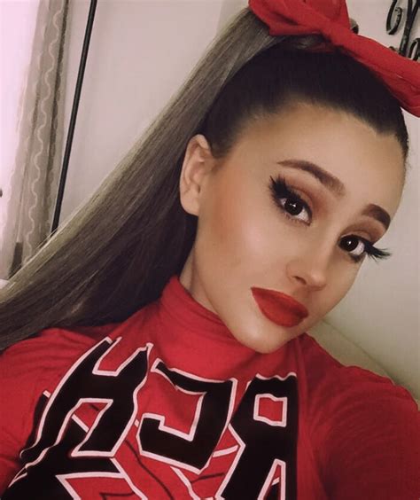 This Ariana Grande Look Alike Will Make You Do A Serious Double Take