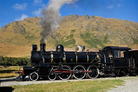 Steam Train Side View Stock Photos Pictures And Royalty Free Images Istock