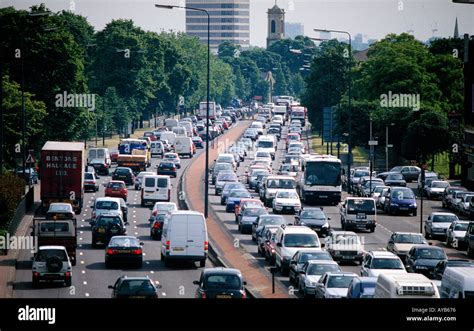 A4 West London Traffic Jam On A Very Busy Rush Hour Stock Photo Alamy