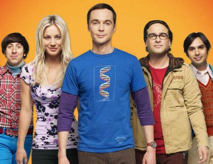 A woman who moves into an apartment across the hall from two brilliant but socially awkward physicists shows them how little they know about life outside of the laboratory. Darum steckt „The Big Bang Theory" momentan in der Krise ...