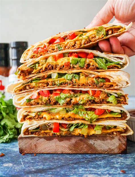See what i just did? Crunchwrap Supreme (Taco Bell Copycat) - Vegan Travel Eats