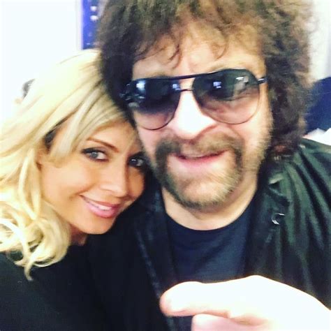 Laura And Dad Jeff Jeff Lynne Elo Jeff Lynne Square Sunglasses Men