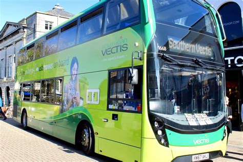 Isle Of Wight Bus Service To Run On Christmas Day Timetable Changes