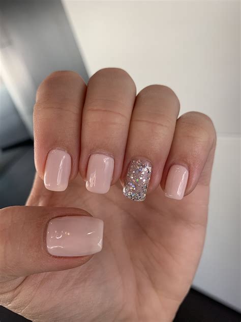 Light Pink With Silver Accent Gel Nails Gel Pink Pretty Pink