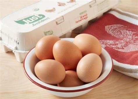 Small Eggs Taste Better Large Eggs Are More Common So Freshdirect Introduces Farmers Eggs