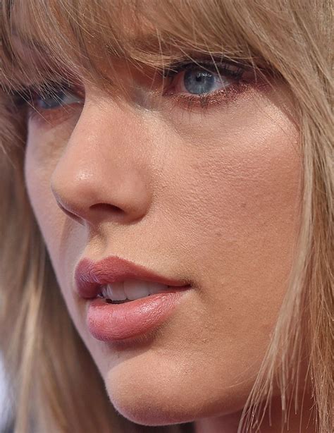 Taylor Swift Really Hq More Close Ups Of Taylor Swift Hot