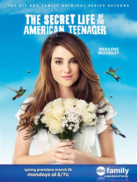 Shailene Woodley Is All Smiles In Secret Life Of The American Teenager Poster