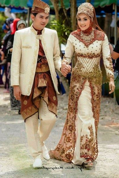 Inspirasi Gaun Pengantin Adat Jawa Muslim Tqd3 Jenis Pakaian Adat Jawa