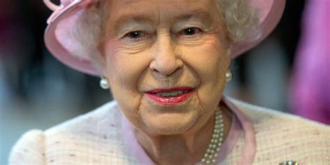 Queen Elizabeth Went Nuts About Nuts Phone Hacking Trial Reveals