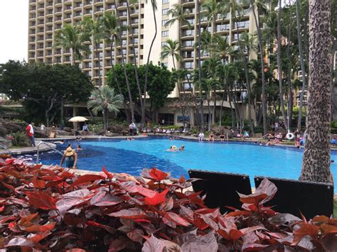 Review Hilton Hawaiian Village Waikiki Beach Resort Honolulu Hawaii