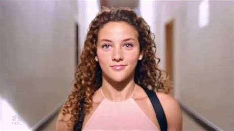 Reportedly he is being very close to his best friend named sofie dossi, who is a contortionist. Go - Sofie Dossi montage - YouTube
