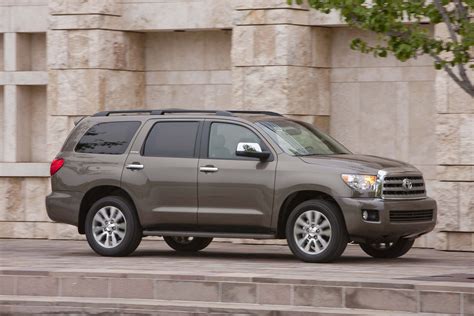 2017 Toyota Sequoia Safety Review And Crash Test Ratings The Car