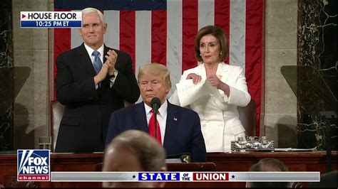 Nancy Pelosi Tears Up President Trump S Speech Script Behind Him As He